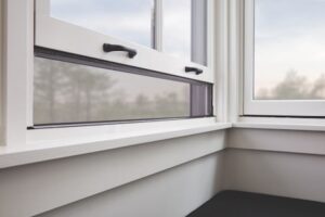 Rollscreen window